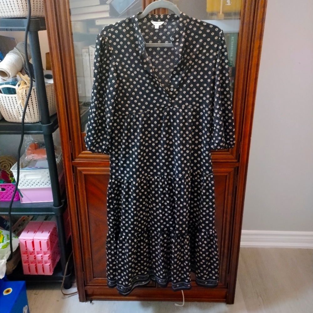 Daisy Printed Baby doll Midi dress size small